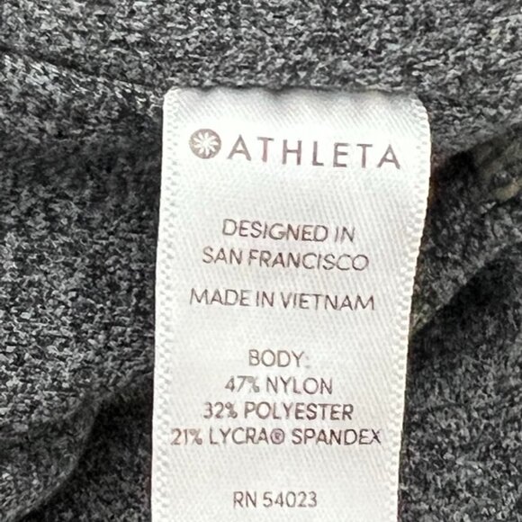 Athleta Salutation Stash Pocket 7/8 Tight in Powervita. Grey Pebble Beach - Picture 5 of 12